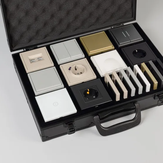 Фото #1 товара Демо-кейс WRA-CASE-MTL2-BK-V8 (NOBE, OMALI) (Arlight, Металл)